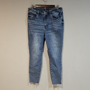 Judy Blue Relaxed Fit Jeans